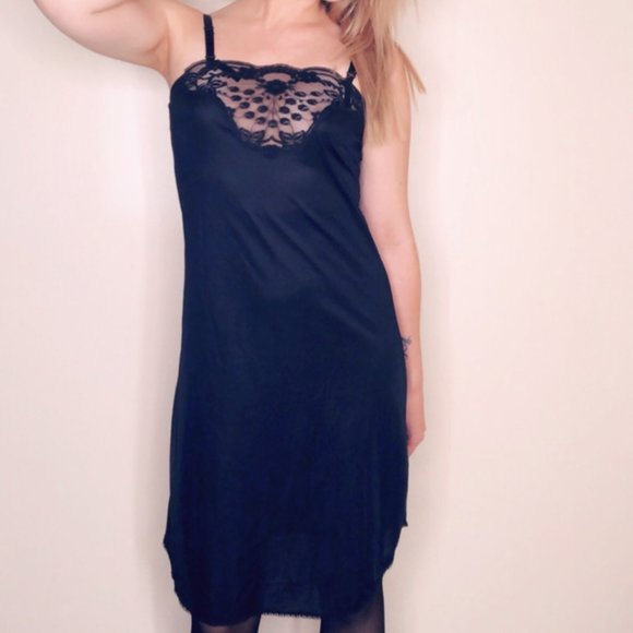 VINTAGE BLACK SLIP DRESS - Picture 2 of 3